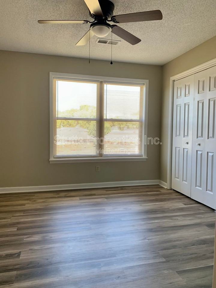 3450 Cloverdale Rd #16 - Photo 6 of 8