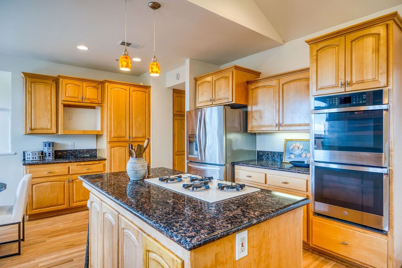 2606 El Cerrito St - Photo 4 of 19