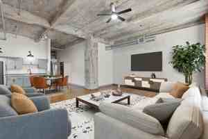 featured image of 1627 Washington Ave