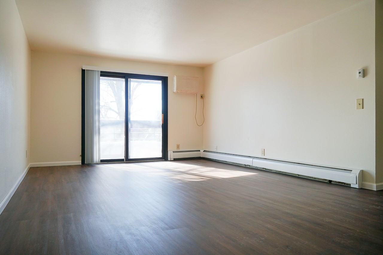 BELMAR APARTMENT HOMES 3 - Photo 4 of 7