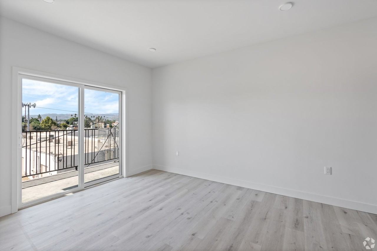 6904 Eton Ave. - Photo 4 of 17