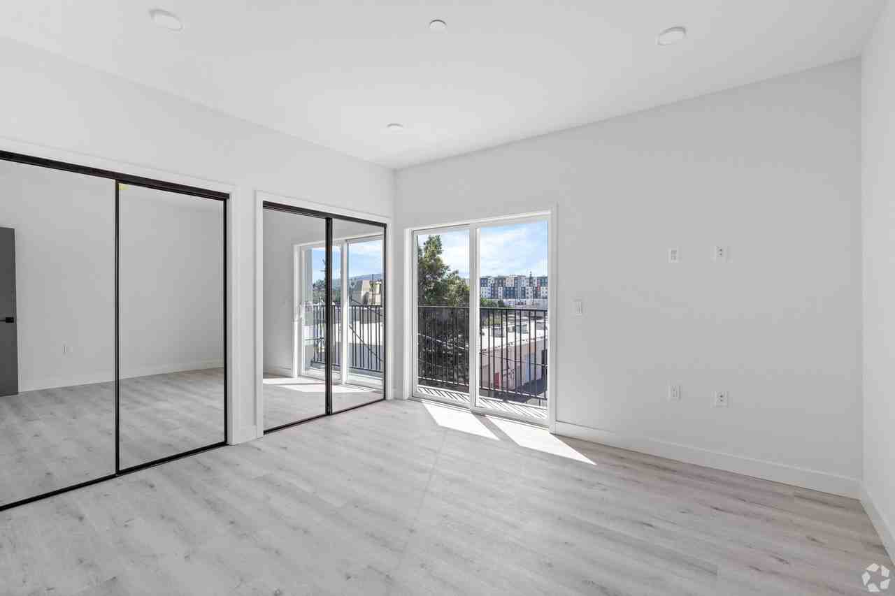 6904 Eton Ave. - Photo 7 of 21