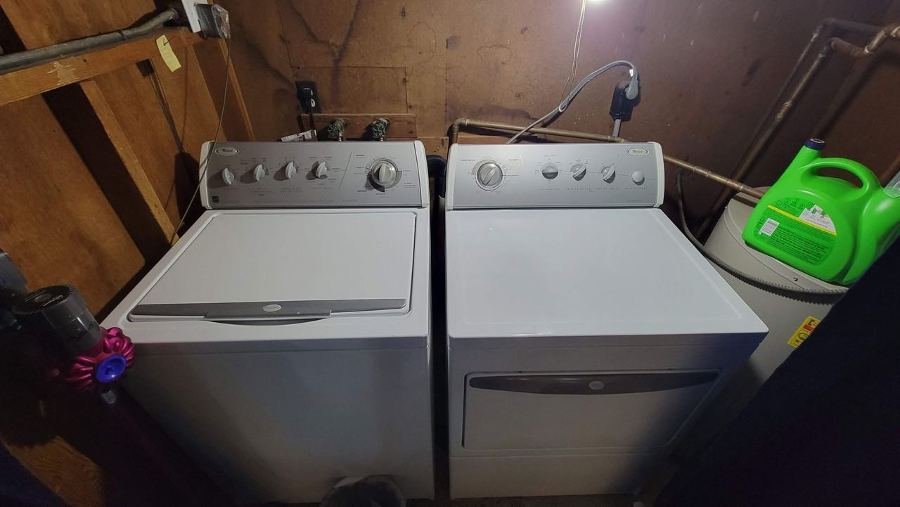 1300 Whirlaway Dr - Photo 2 of 20