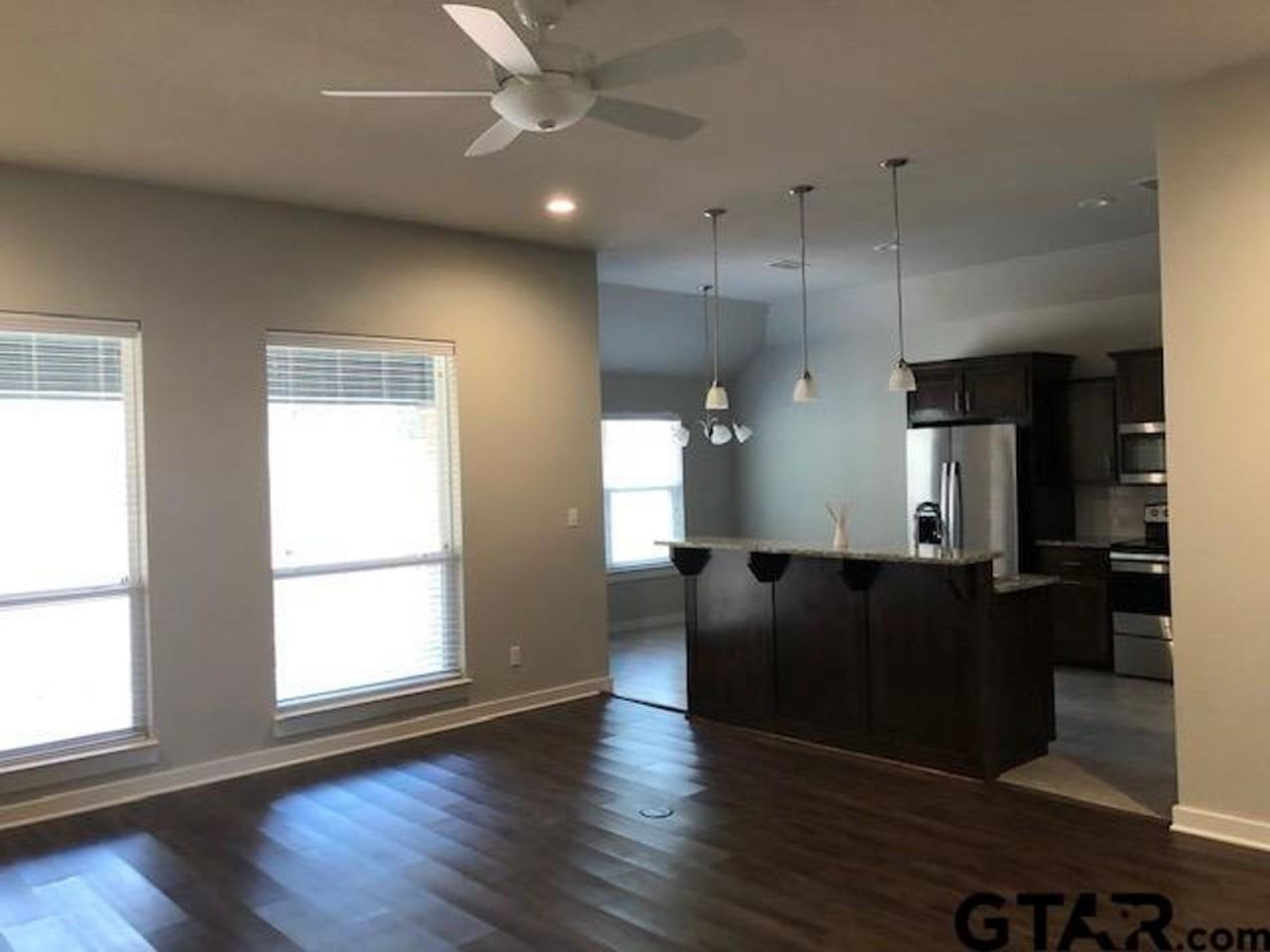 5127 Antlers Dr - Photo 3 of 6