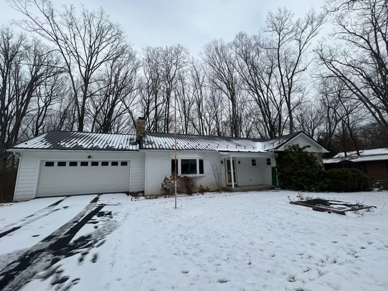 643 Wiltshire Dr - Photo 2 of 3