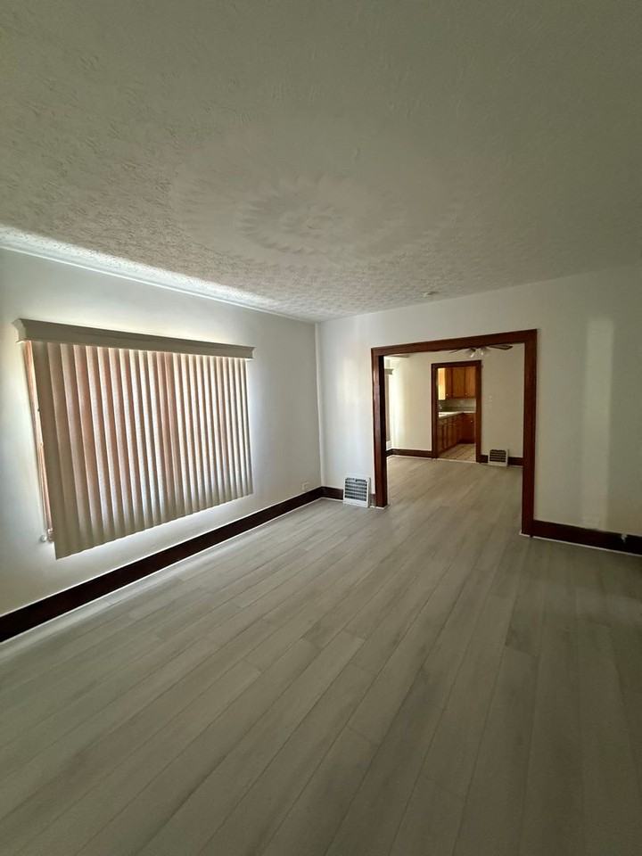 613 Wildwood Ave - Photo 2 of 27