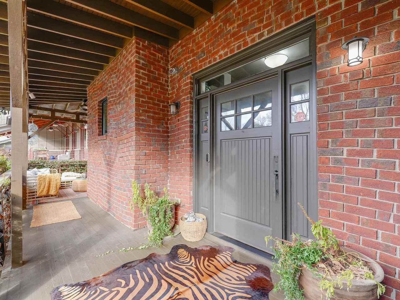 1413 Devon Dr - Photo 3 of 50