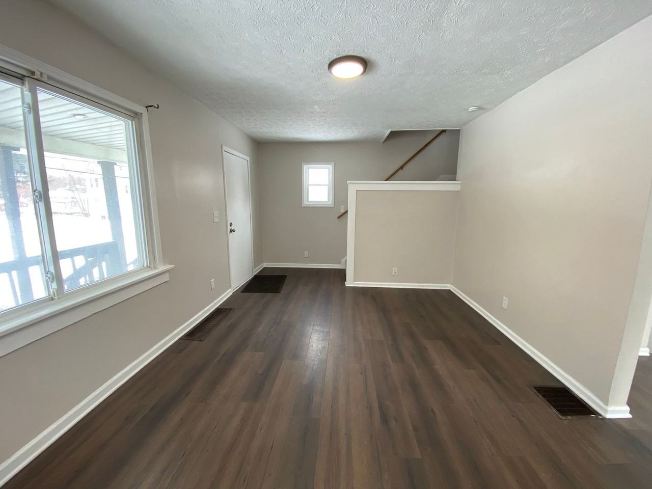 394 Lewis St - Photo 2 of 13