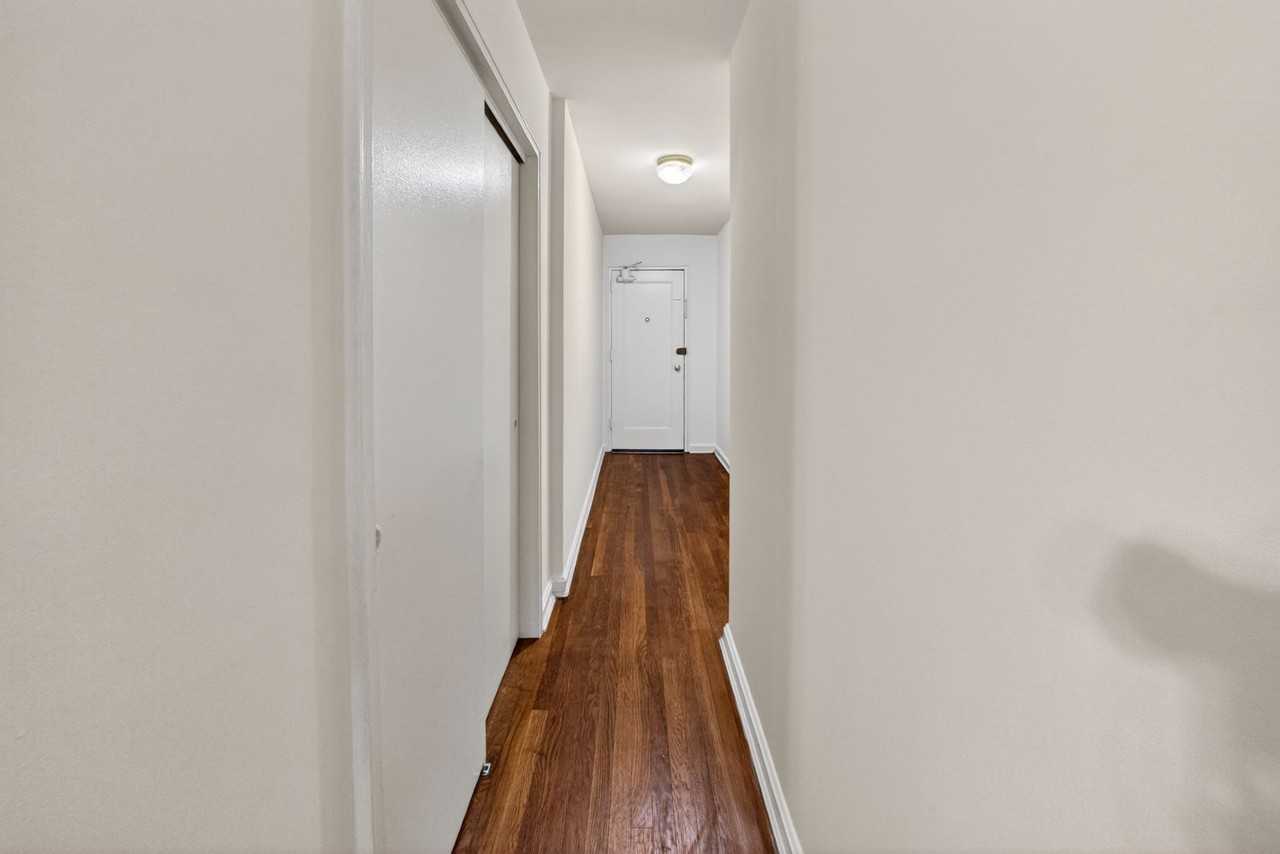 810 Kennedy St Nw - Photo 2 of 16