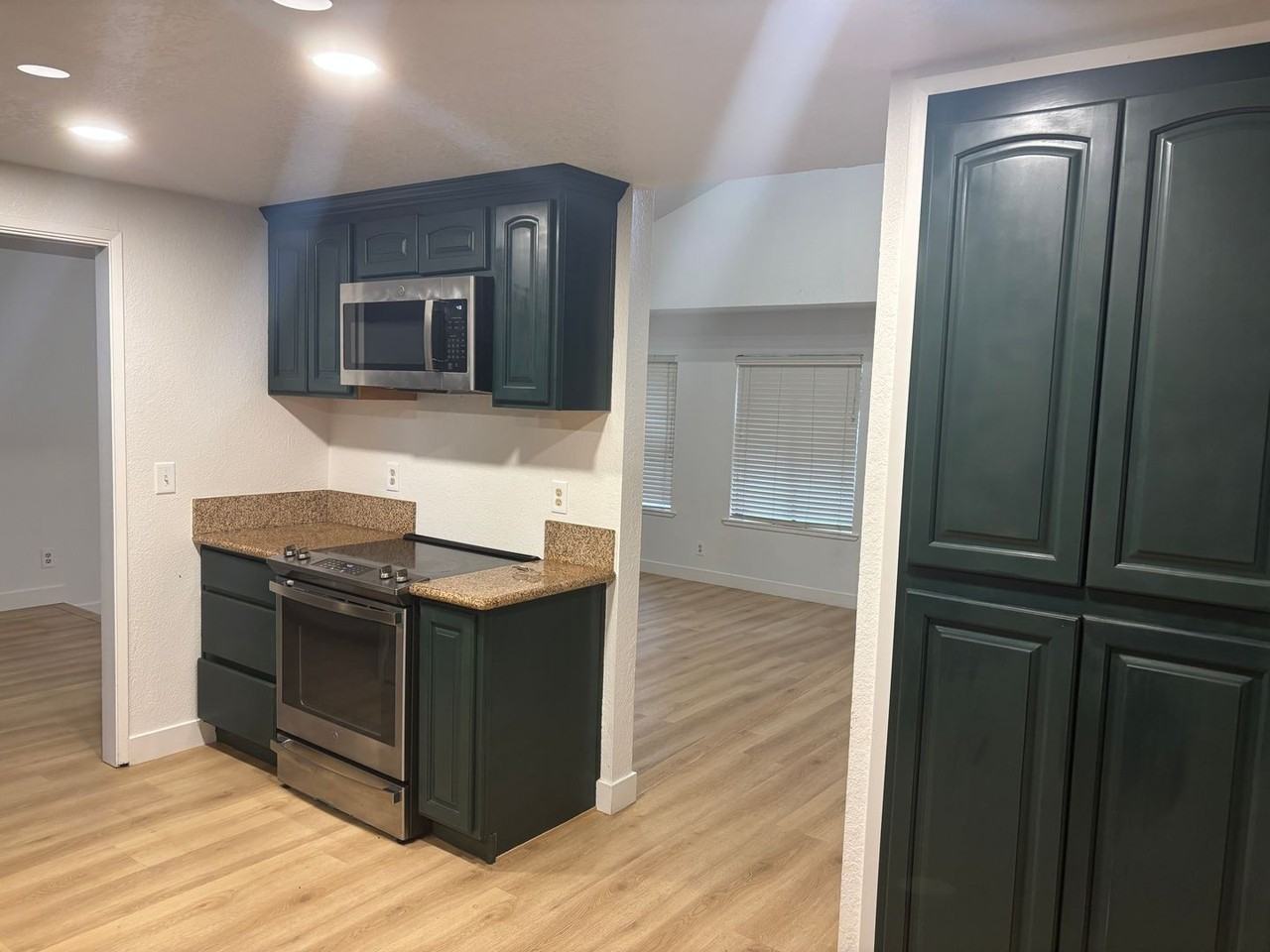 5125 Vista Del Oro Way - Photo 5 of 12