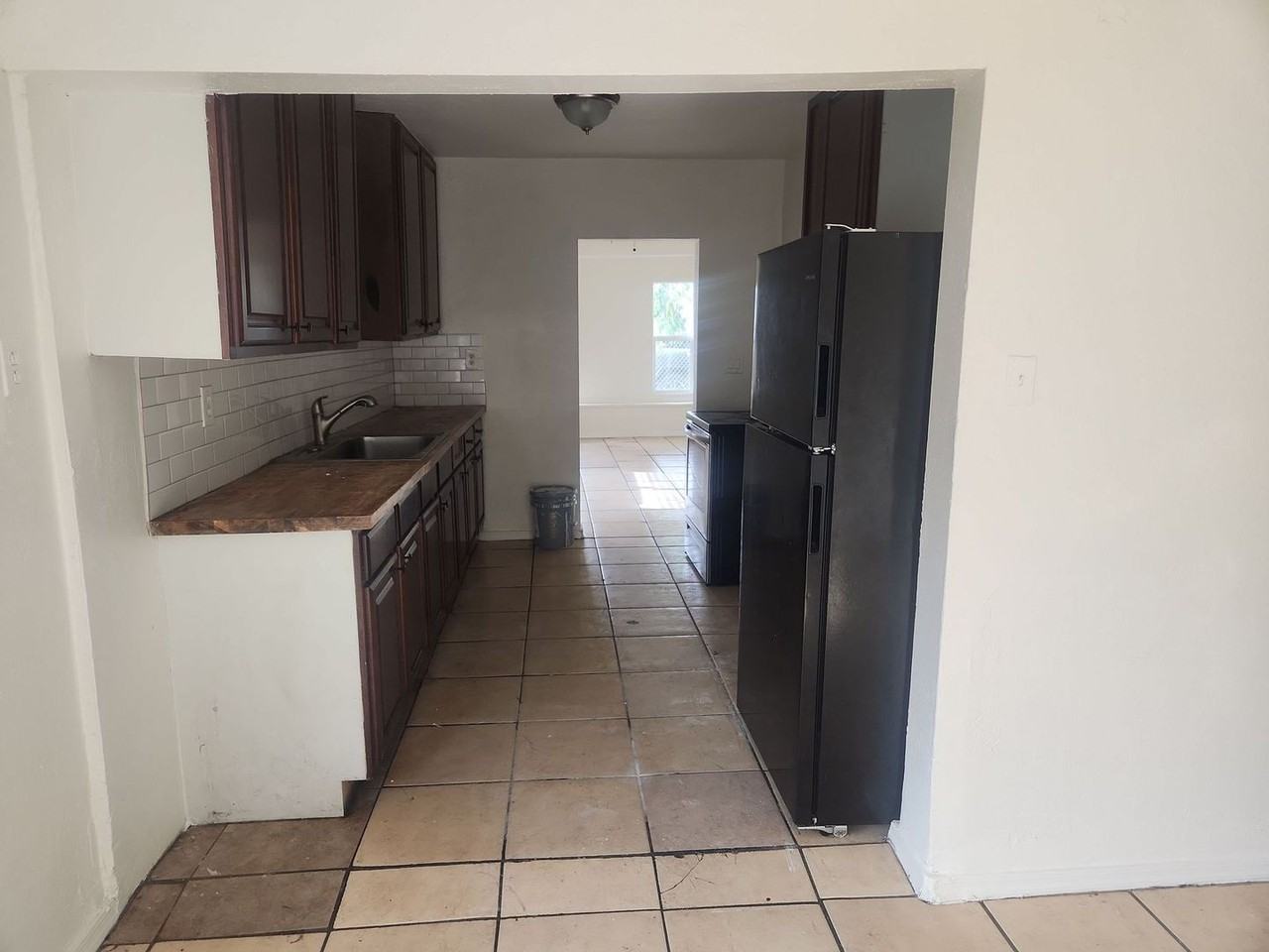 419 N 29th Ave - Photo 4 of 15