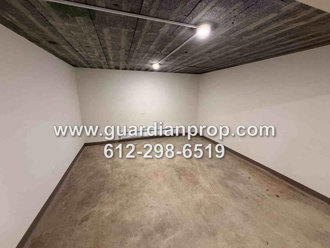 7535 Cloman Way - Photo 7 of 13