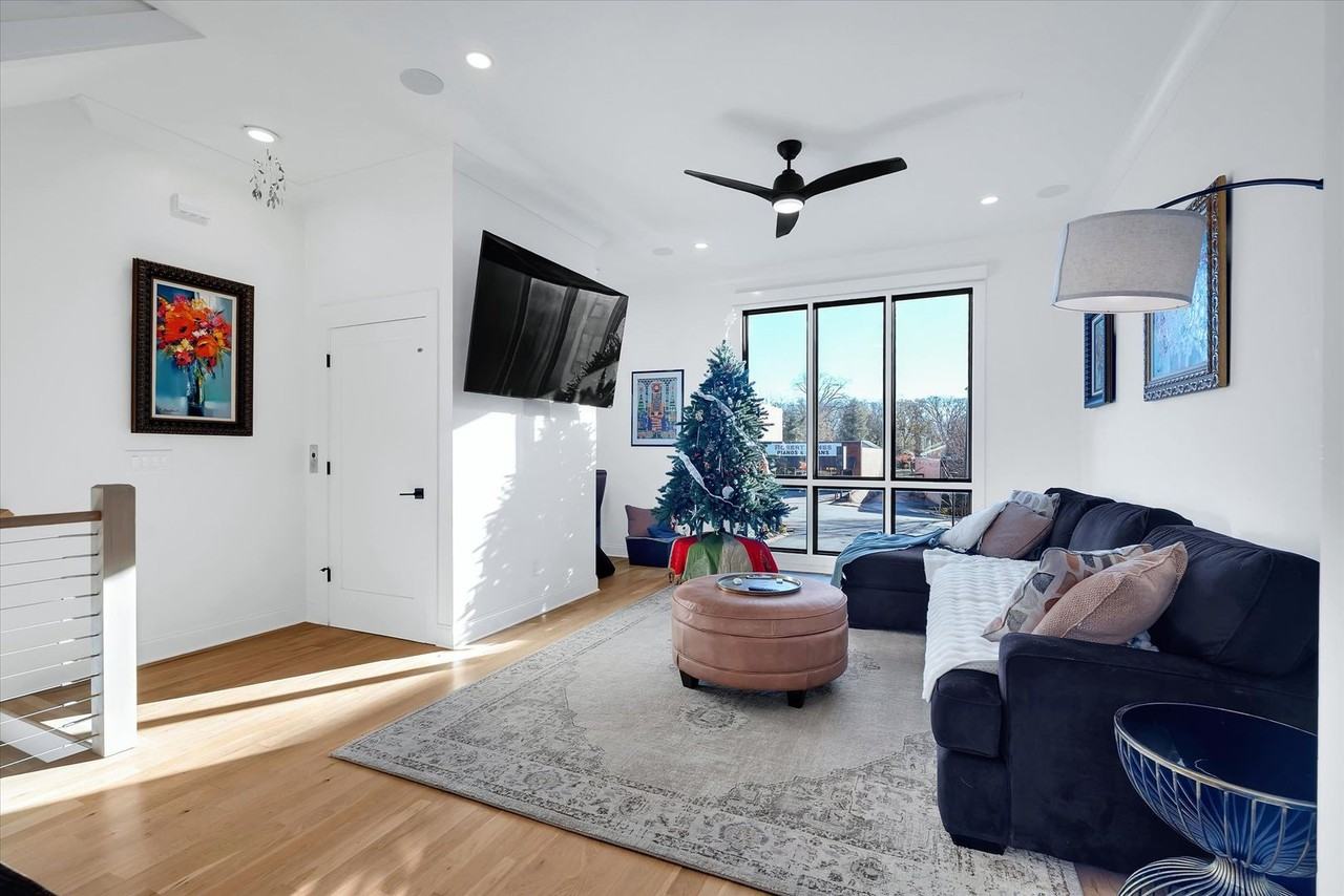 104 Noma Terrace Way - Photo 3 of 15