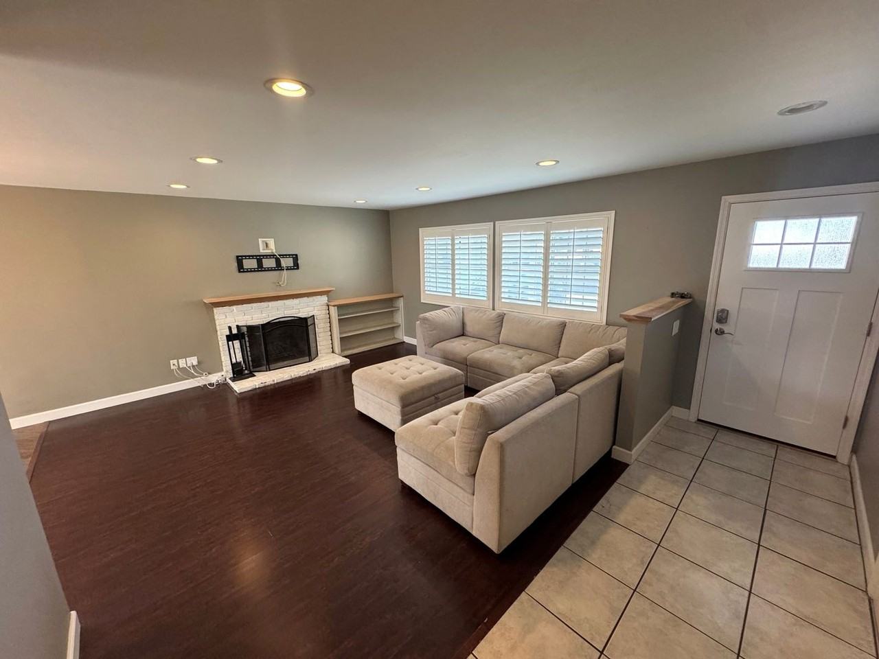 1218 Coventry Ave - Photo 2 of 27