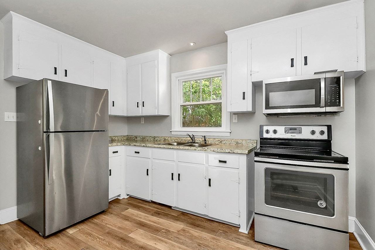 1415 Springwood Ln - Photo 6 of 18