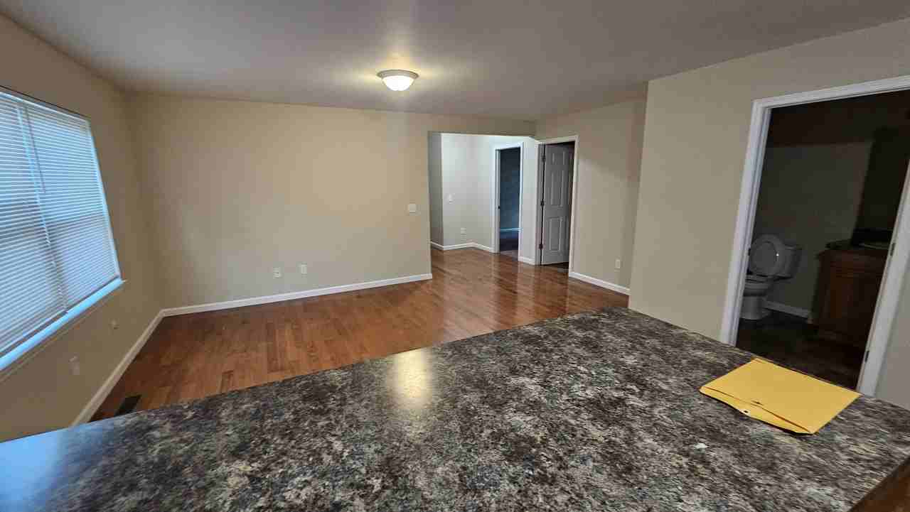 11 S Summit St #1 - Photo 6 of 20