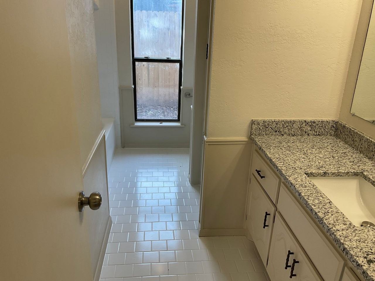 2801 Morgan Trl - Photo 3 of 11