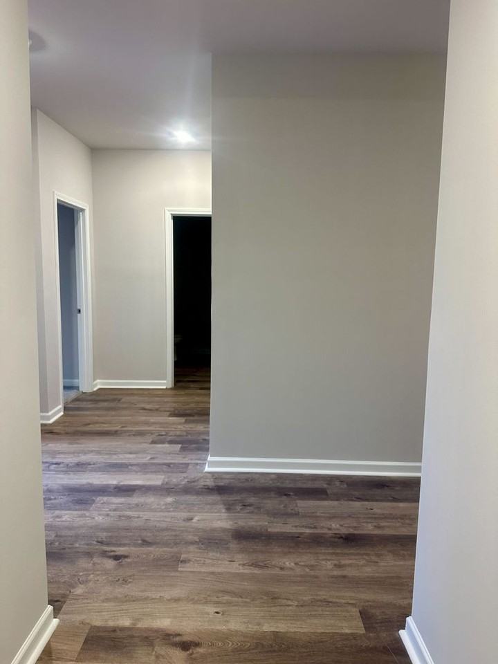 1015 Brookhaven Ln - Photo 3 of 11