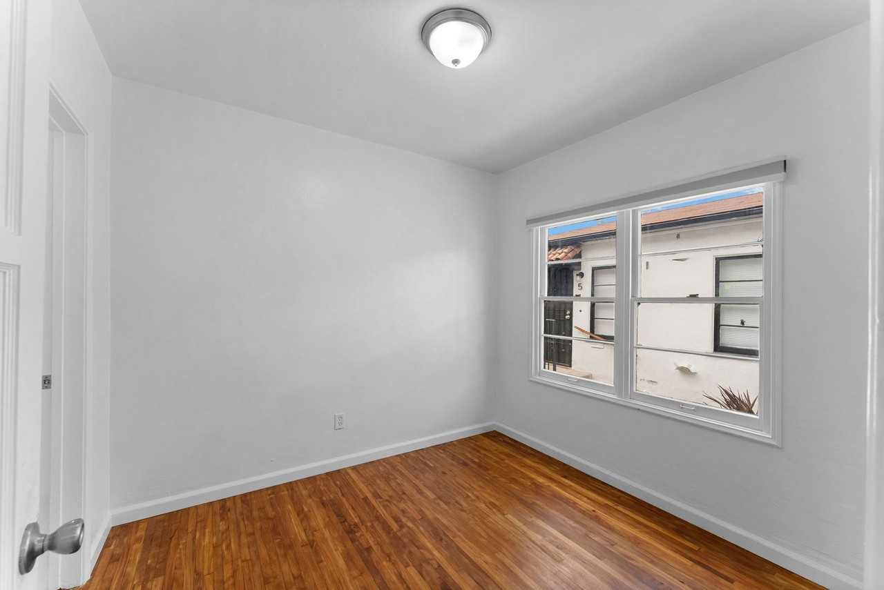 3131 Adams Ave - Photo 5 of 16