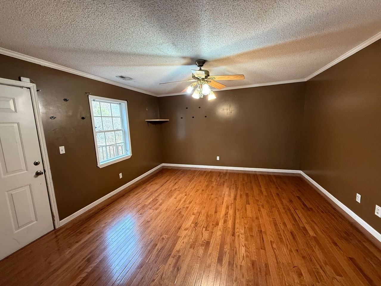 2044 Obrig Ave - Photo 2 of 45