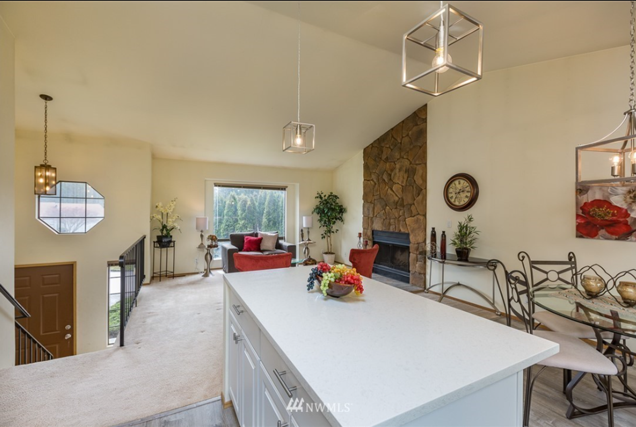 19613 138th Ave Se - Photo 4 of 18