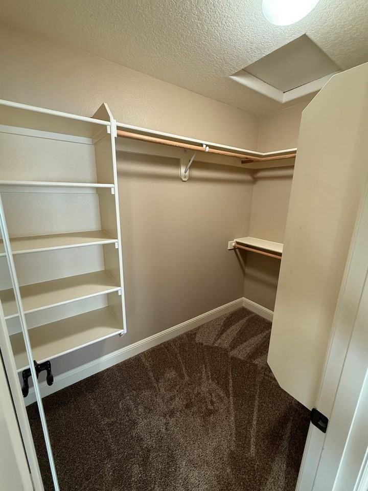 12301 Ne 104th St - Photo 4 of 39