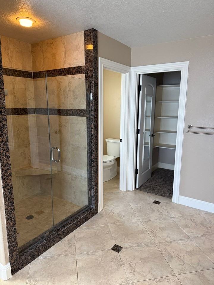 12301 Ne 104th St - Photo 5 of 39