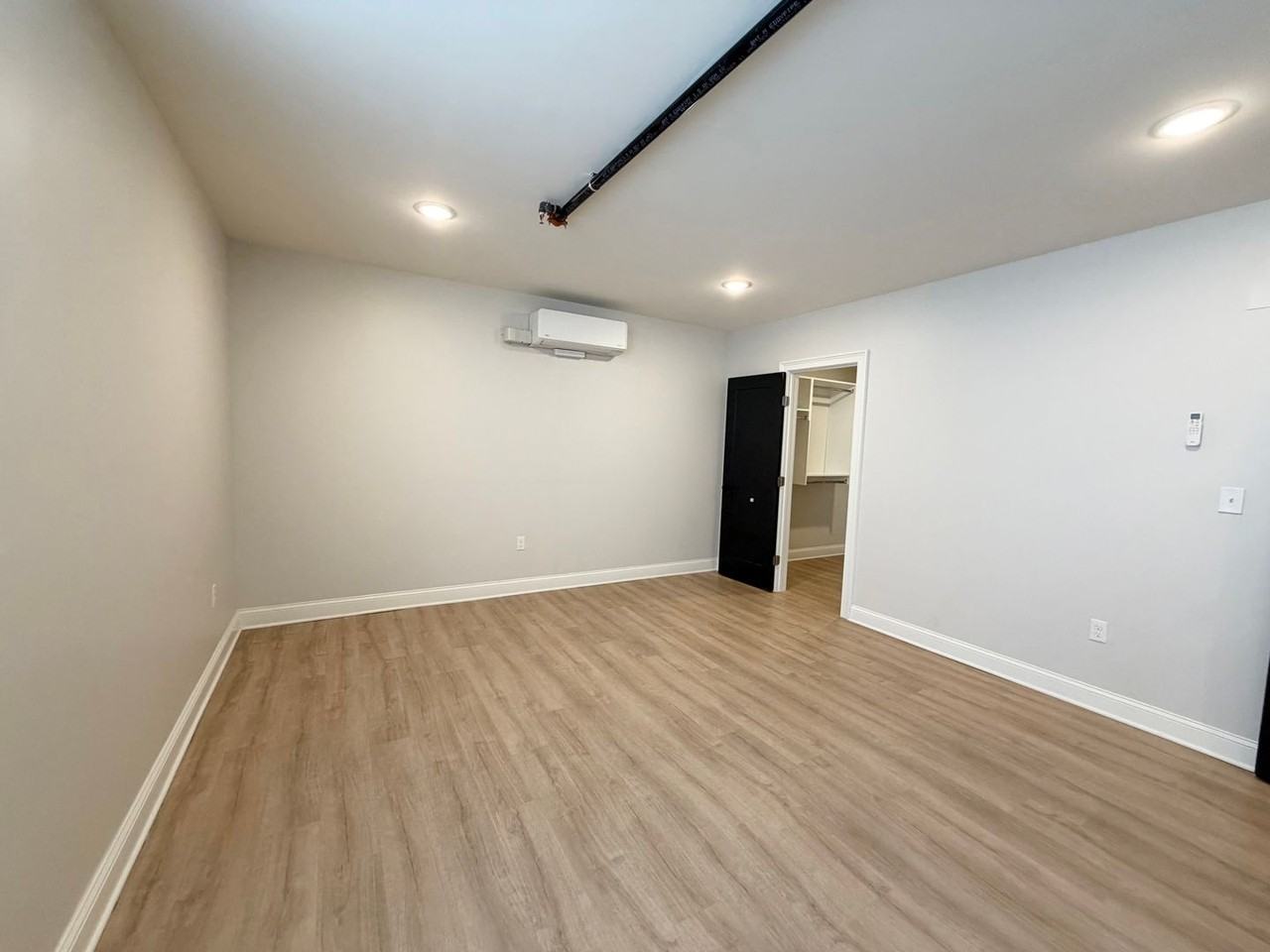 The Arlington - Photo 3 of 22