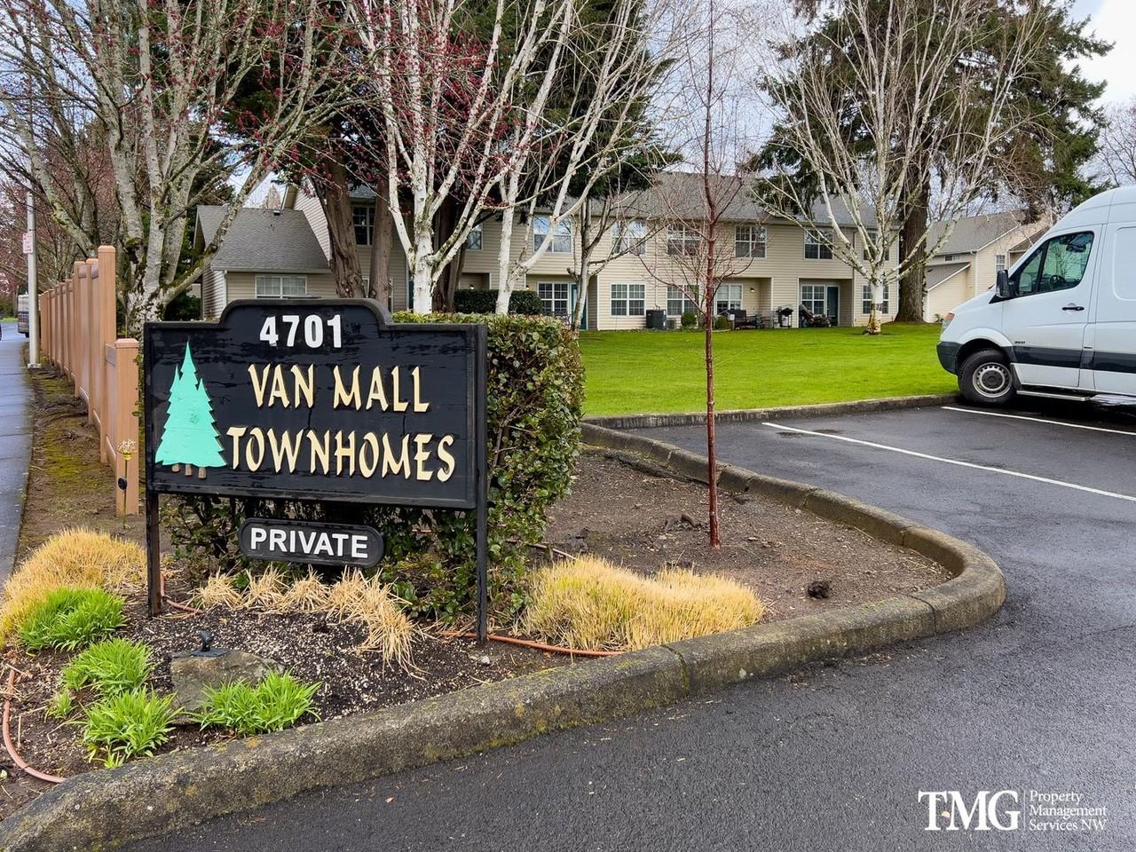 4701 Ne 77th Ave #E20 - Photo 2 of 12