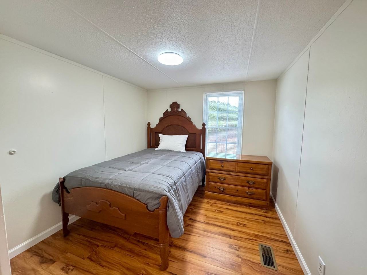 316 Moores Dr - Photo 7 of 15