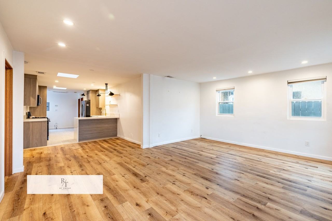 2346 Birkdale St - Photo 4 of 27