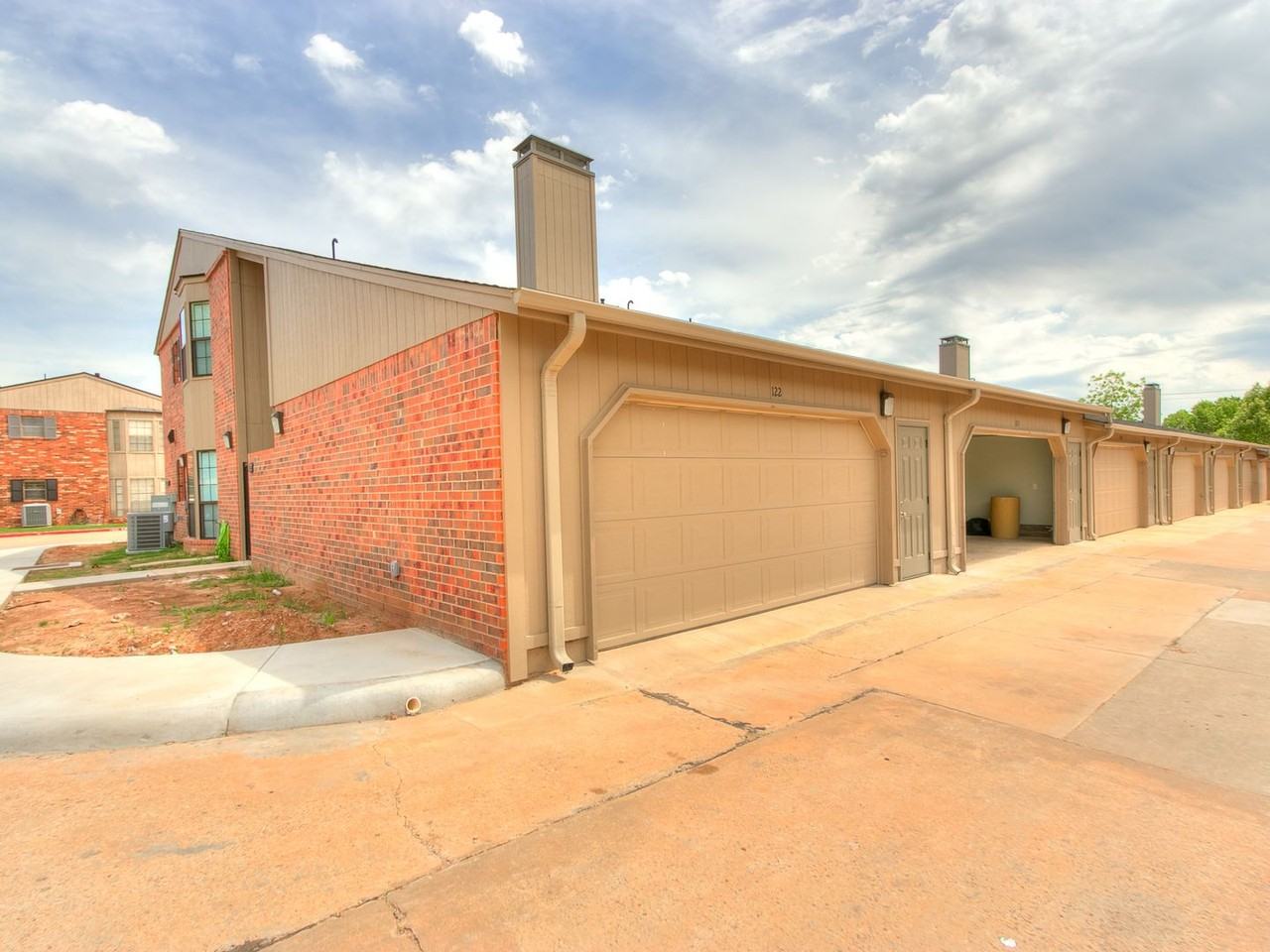 6500 N Grand Blvd #122 - Photo 2 of 45