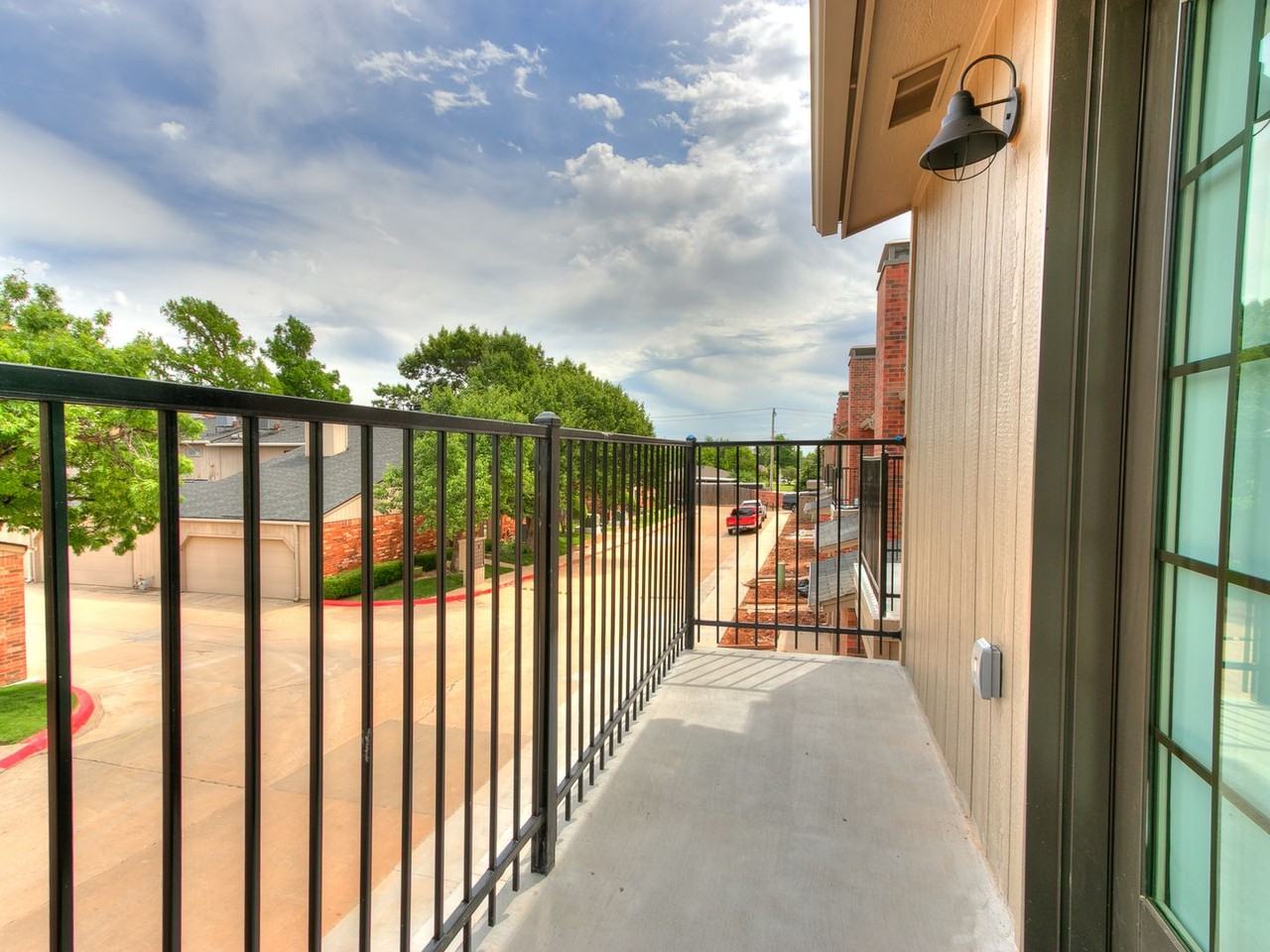 6500 N Grand Blvd #122 - Photo 4 of 45