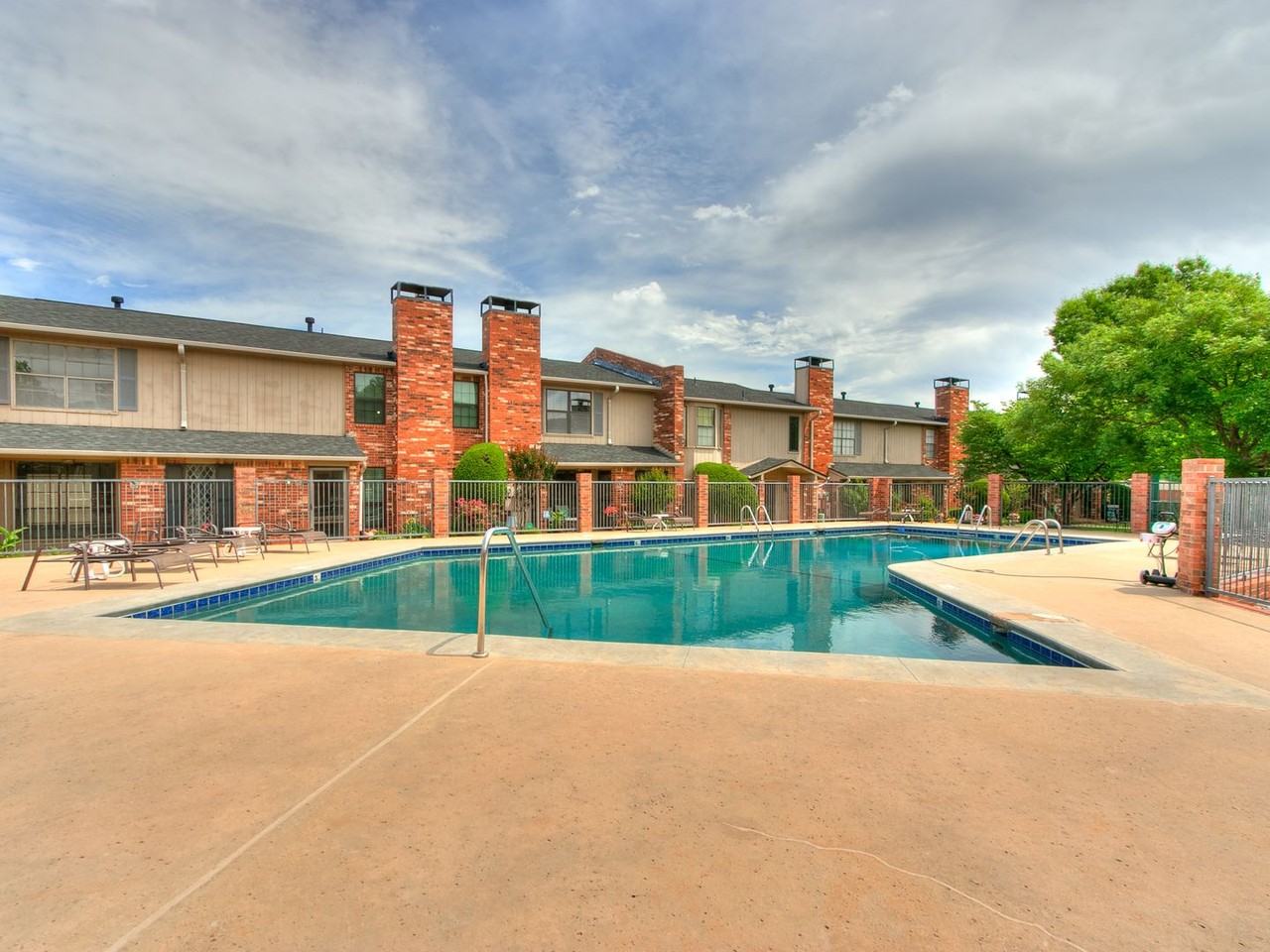 6500 N Grand Blvd #122 - Photo 7 of 45