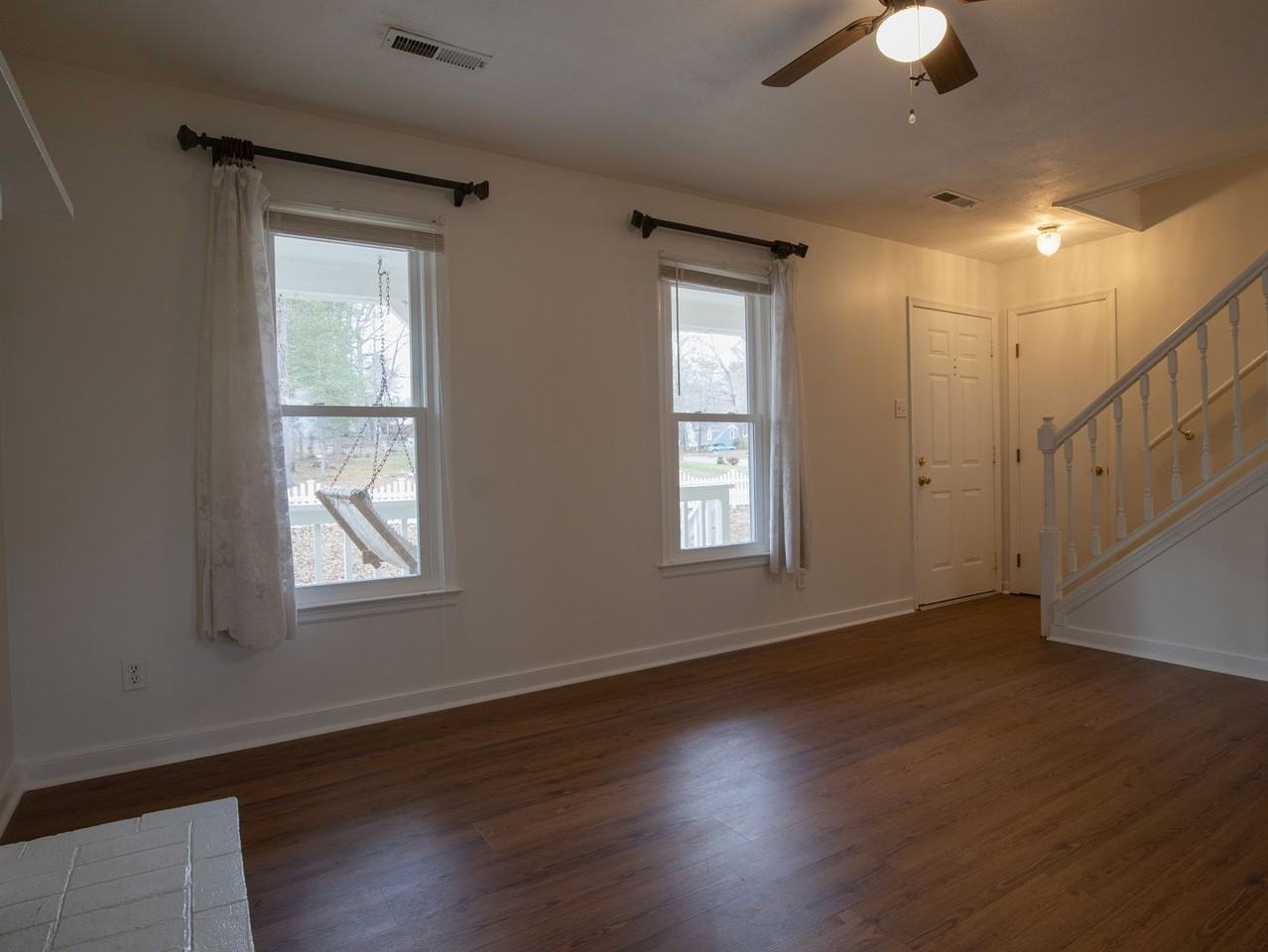 2101 S Twilight Ln - Photo 3 of 28