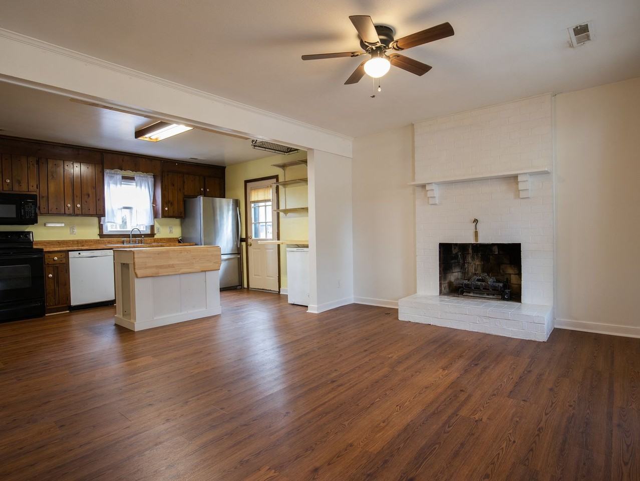 2101 S Twilight Ln - Photo 4 of 28