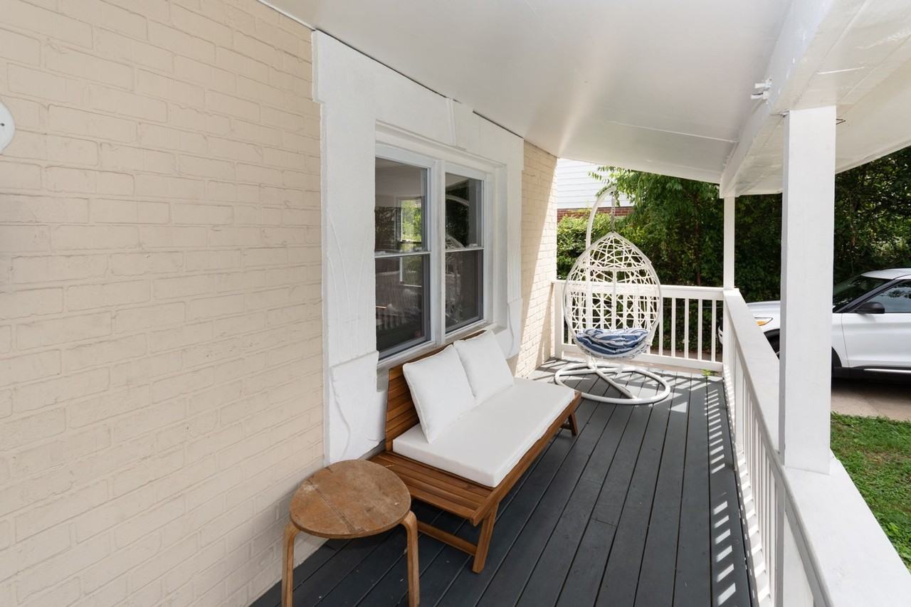 1012 1012 E W Hwy - Photo 4 of 26