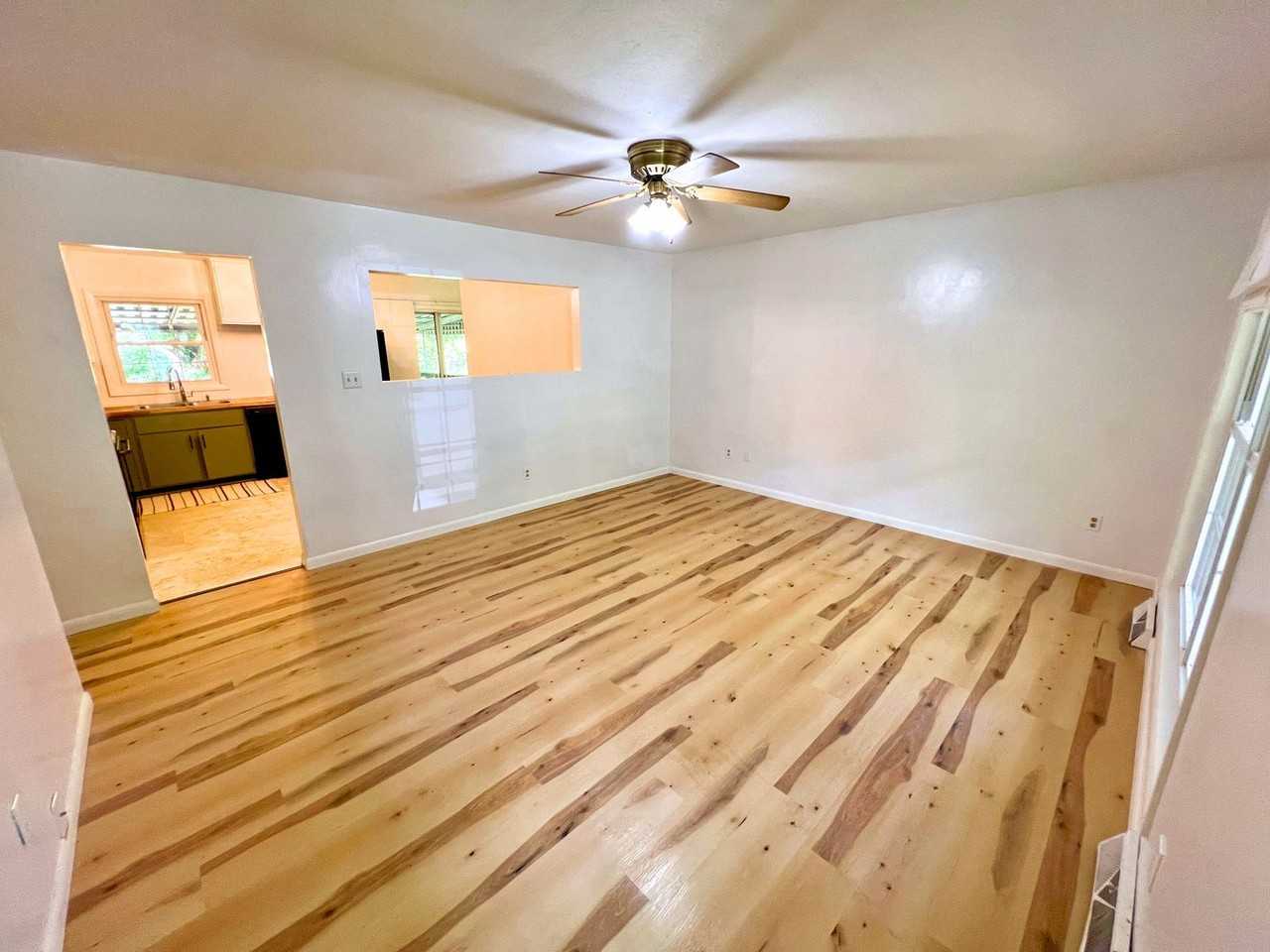 211 Melody Cir - Photo 4 of 24