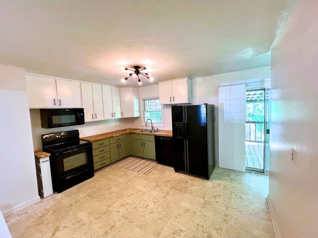 211 Melody Cir - Photo 6 of 24