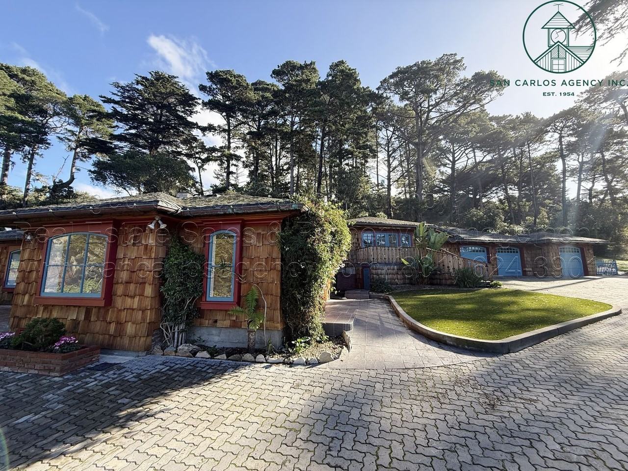 102 Corona Rd - Photo 2 of 25