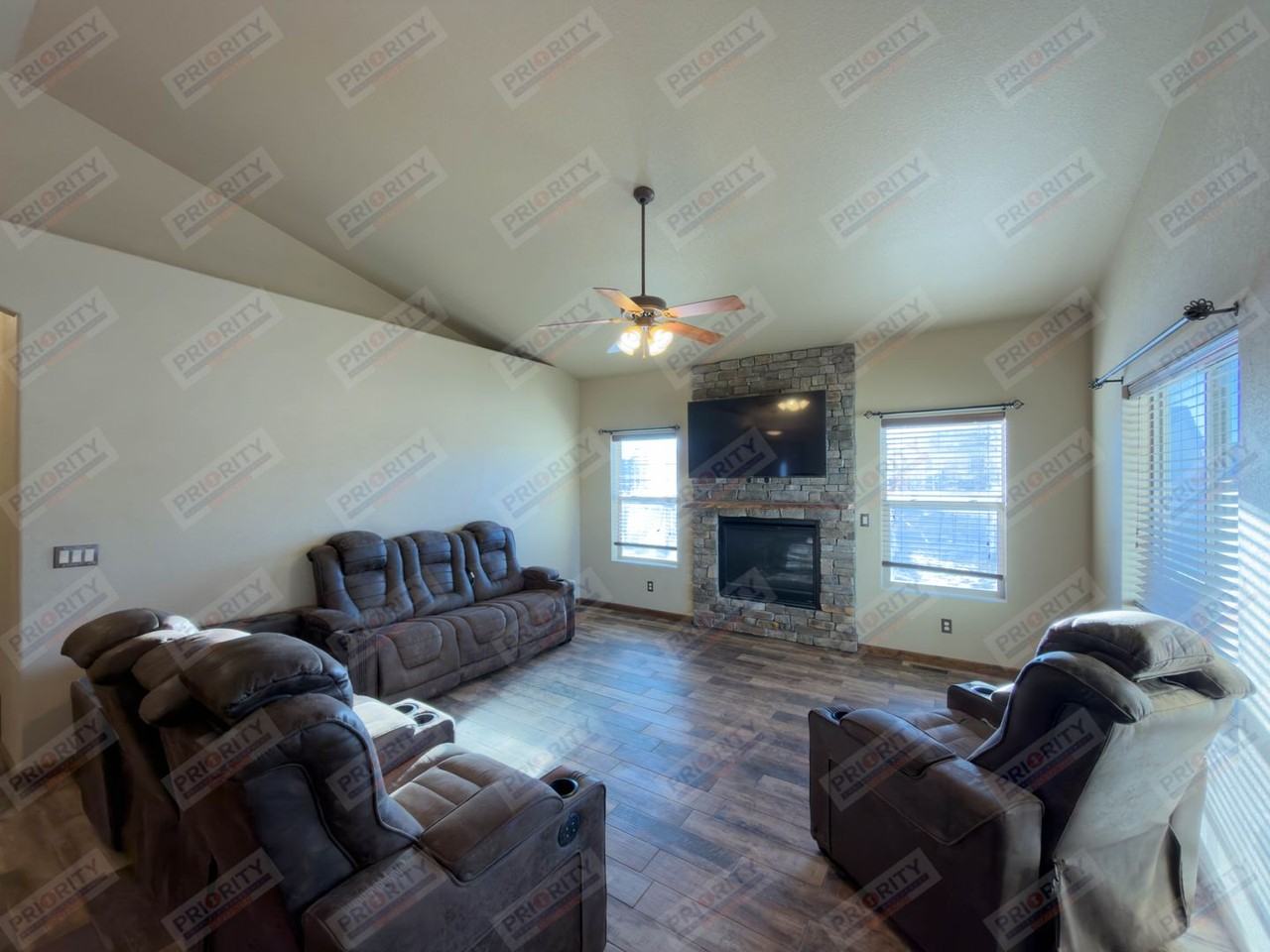 2121 Big Lost Dr - Photo 3 of 23