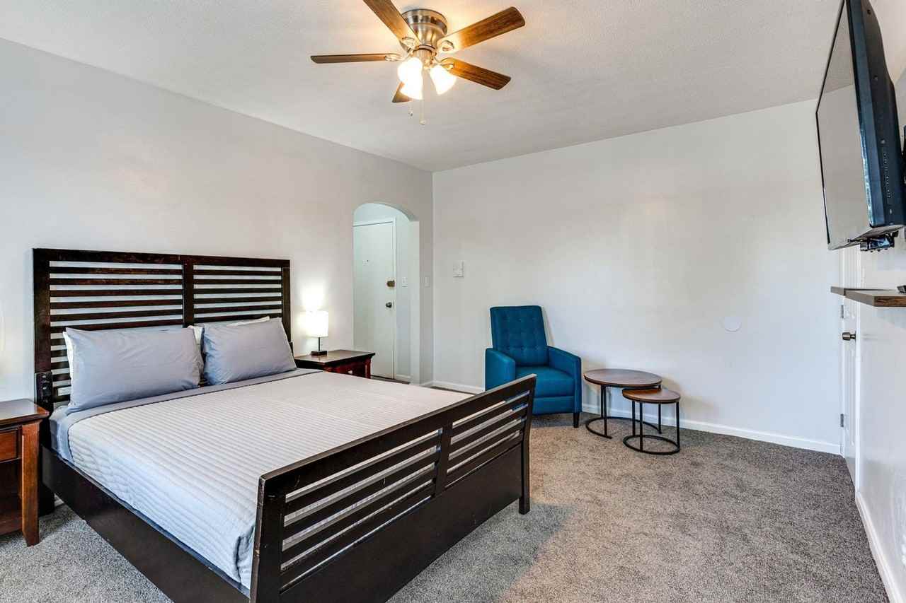 3719 12th St Ne - Photo 5 of 14