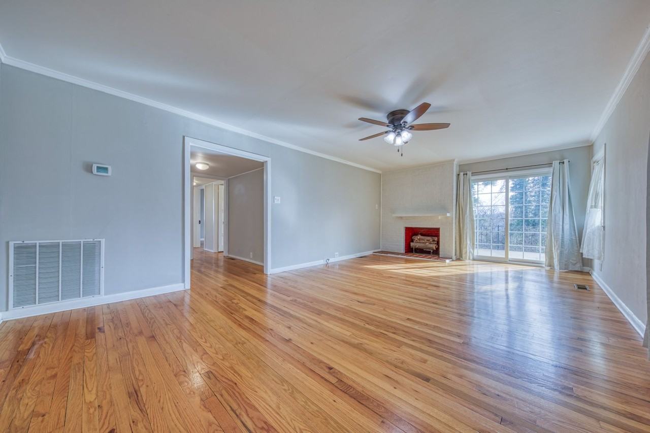 105 Dixie Ln - Photo 4 of 16