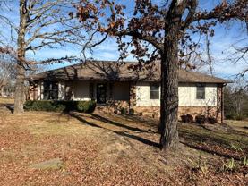 220 Norwood Dr - Photo 1 of 1