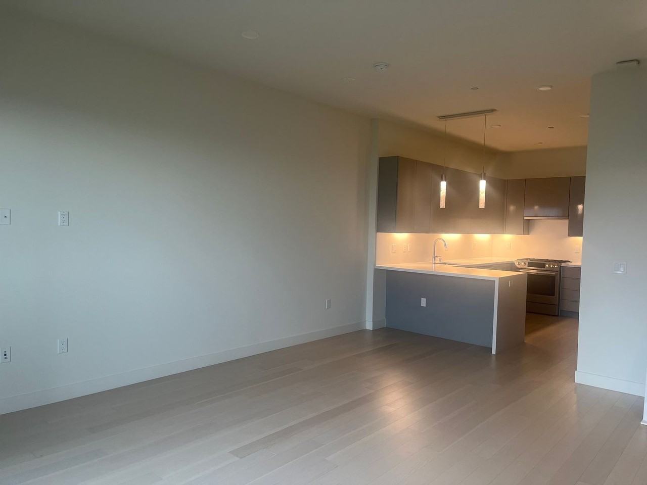 87 Kirkwood Ave - Photo 3 of 18