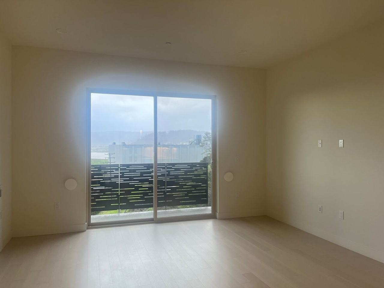 87 Kirkwood Ave - Photo 4 of 18