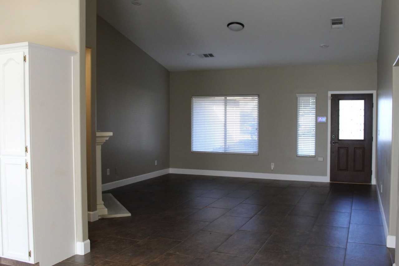 7031 Via Del Mar - Photo 4 of 21