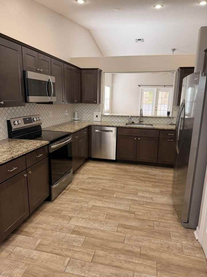 3606 Bay Tree Rd - Photo 2 of 18