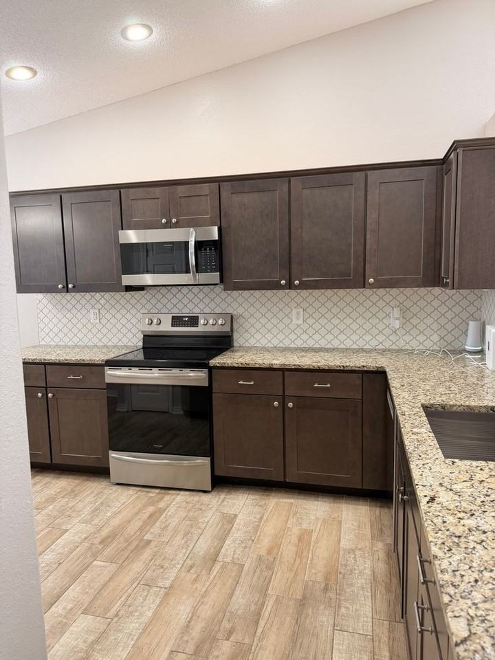 3606 Bay Tree Rd - Photo 3 of 18