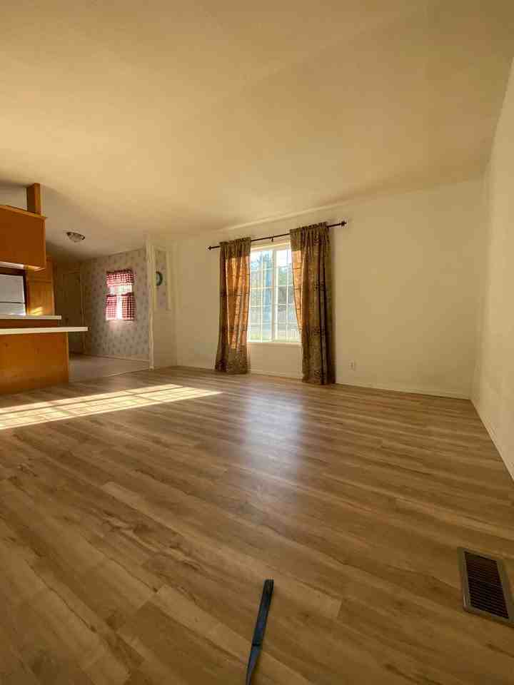 900 N 8th St - Photo 3 of 11